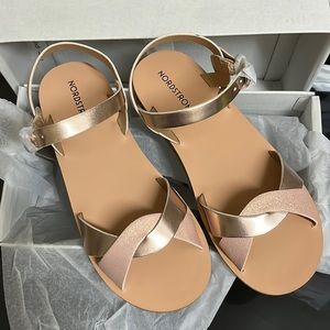 NWT Girls Sadee Flat Sandal Pink Multi